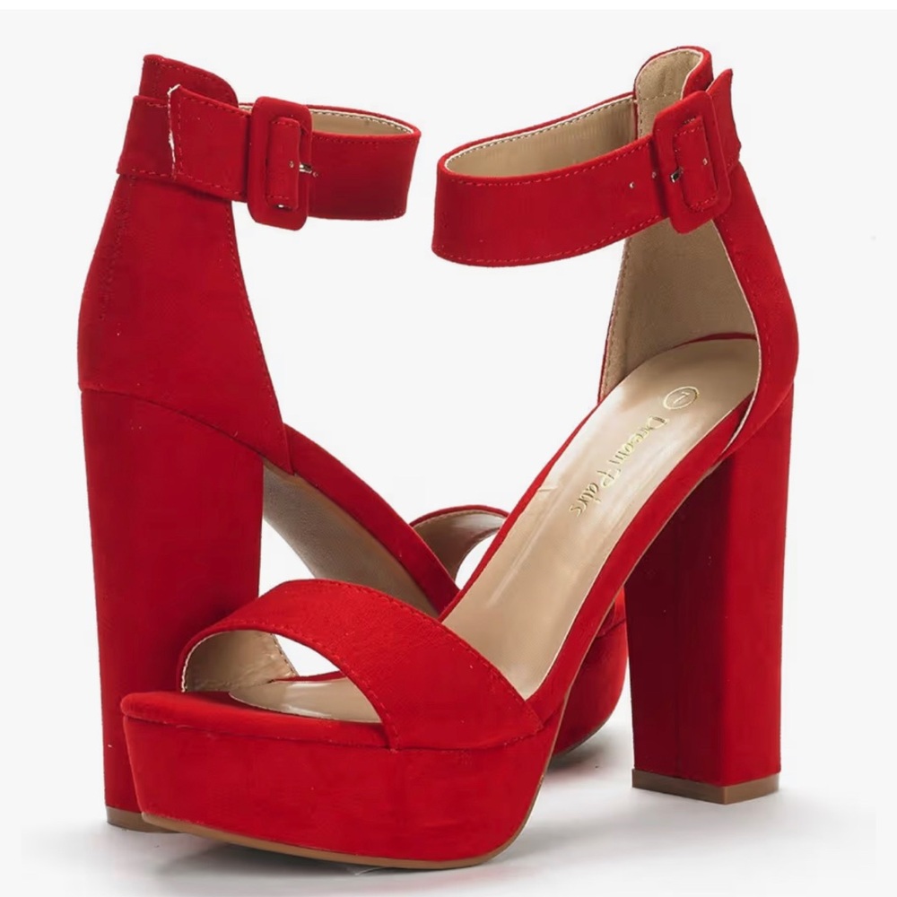 ❣️Holiday Heels!❣️